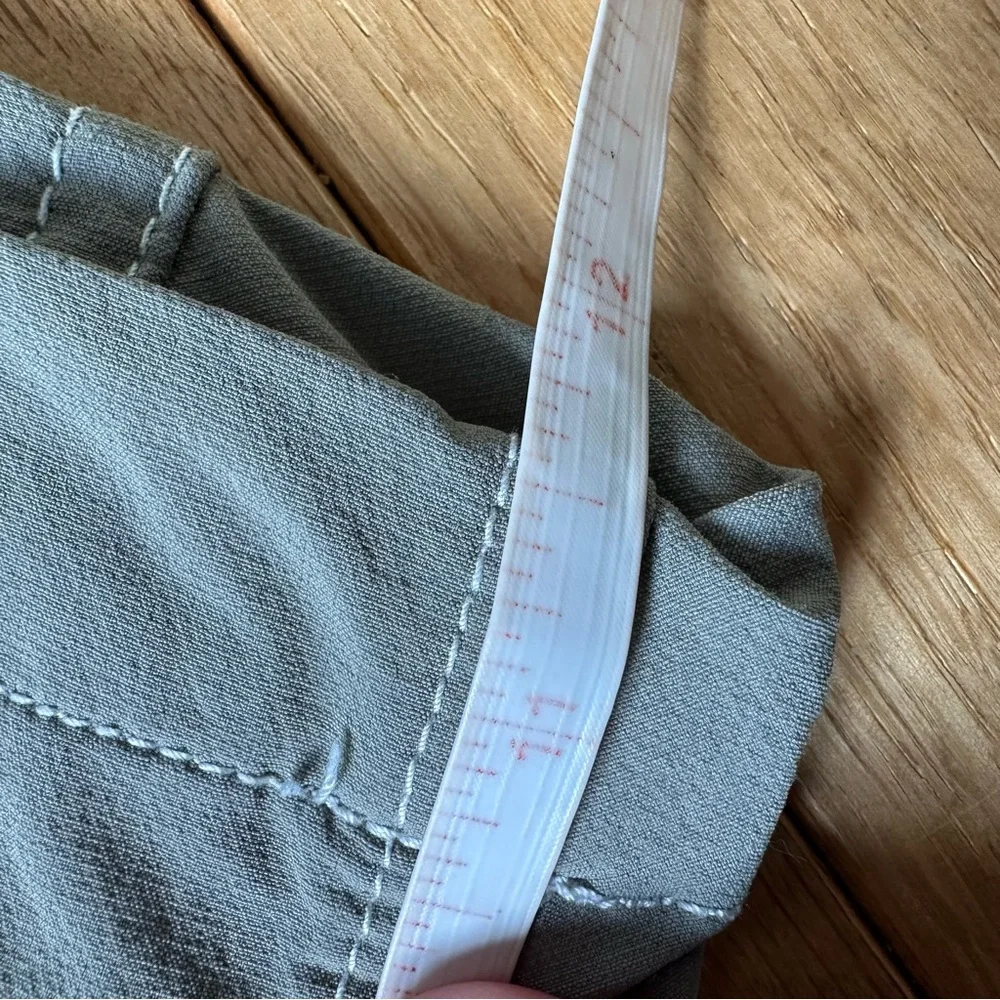 Kuhl Perforance Shorts Men’s 11.5” Inseam Size 36 - Picture 9 of 10